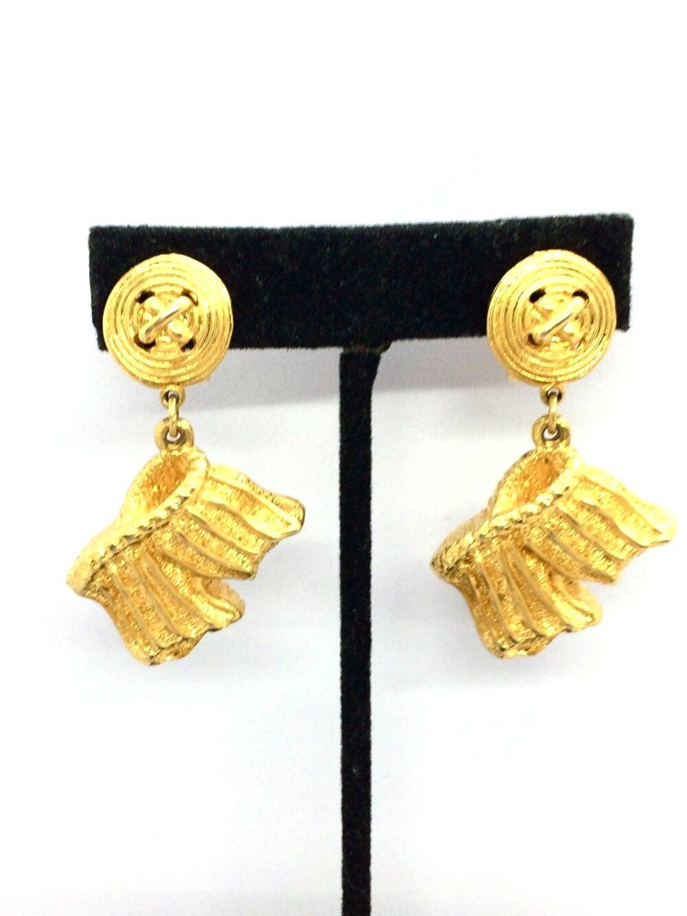 VINTAGE Gold Tone Earrings Pleated Ribbon Dangle Clip On 1980s Statement